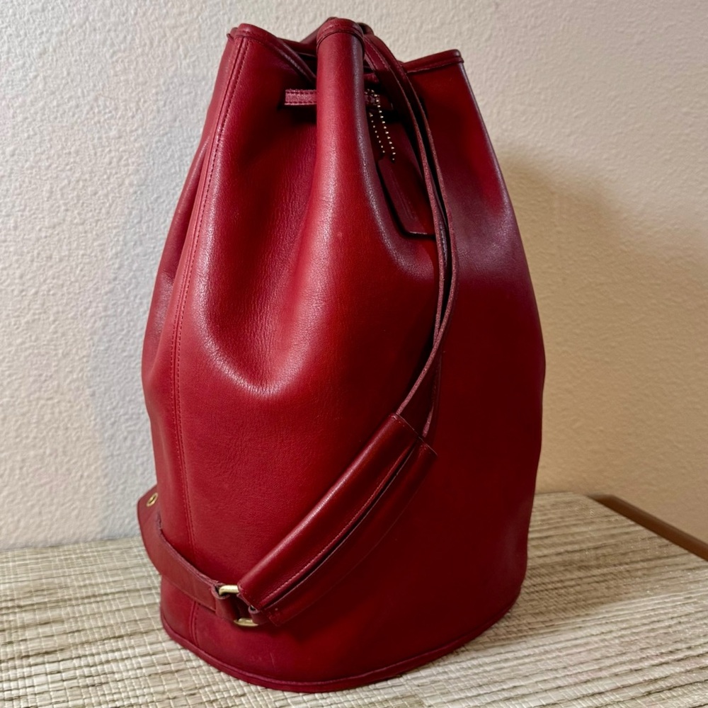 Vintage Coach Sling BAG 9929